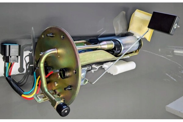 Mitsubishi 3000GT GTO NON Turbo Fuel Pump Assembly Part MB678806 MB698857 Catalog number of the part MB678806 MB698857