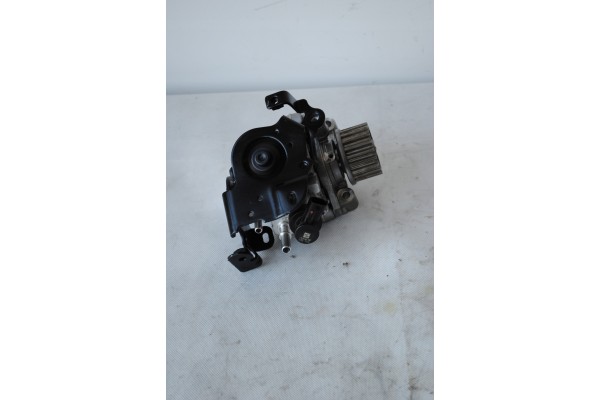 INJECTION PUMP 0445010704 Car type 4x4 SUV buses cargo vans RVs passenger cars