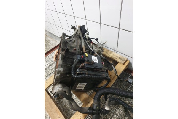 CITROEN PEUGEOT AUTOMATIC GEARBOX 2 0 DIESEL BLUE HDI 20GZ09 Catalog number of the part CITROEN PEUGEOT SKRZYNIA BIEGOW AUTOMAT 