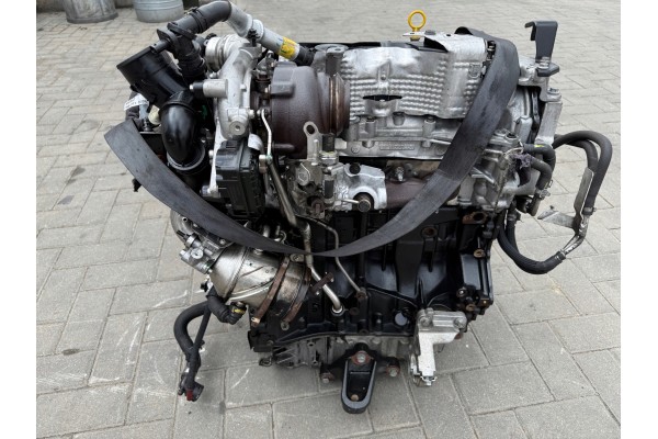 Complete engine 2 0 CDTI Opel Vivaro M9RZ717 M9R 717 95 thousand km Catalog number of the original Trafic Opel Vivaro Nissan NV3