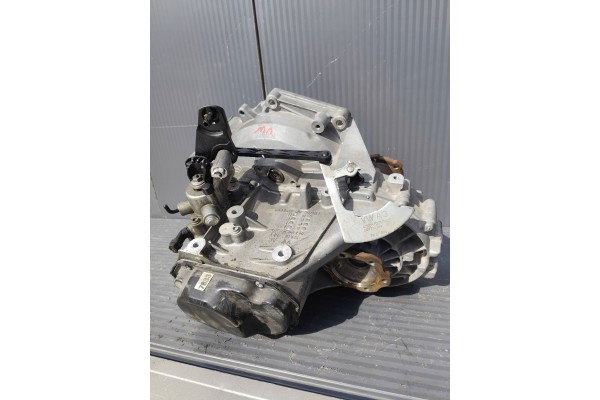 SKODA OCTAVIA III GEARBOX 0AJ301103