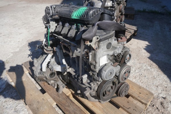 HONDA CIVIC VIII UFO ENGINE L13z1 1 4 PETROL 2008ROK BLOCK GLOWICA NR 604 Part manufacturer Honda OE