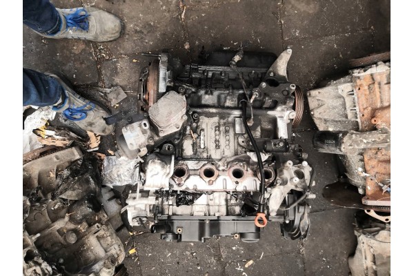 Engine complete post Peugeot 208 1 6 ehdi 9H06 10JBEJ Part manufacturer Peugeot OE