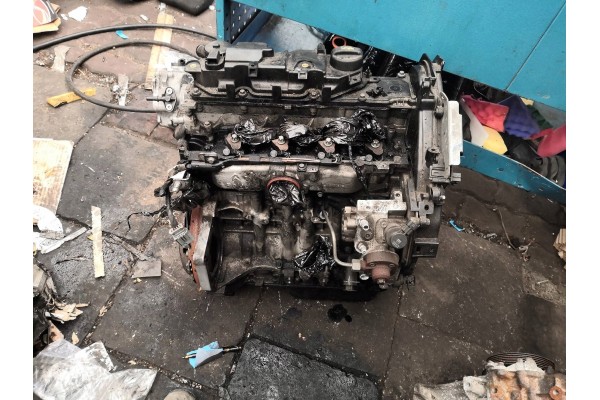 Engine complete post Peugeot 208 1 6 ehdi 9H06 10JBEJ Car type passenger cars