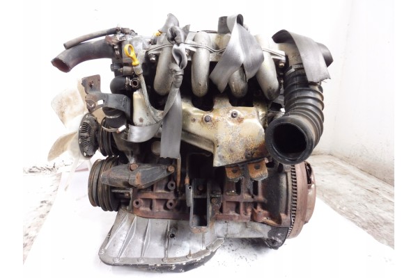 ENGINE POST LD23 PUMP BOSCH NISSAN VANETTE TRADE CABSTAR E 2 3 D Car type cargo vans passenger cars