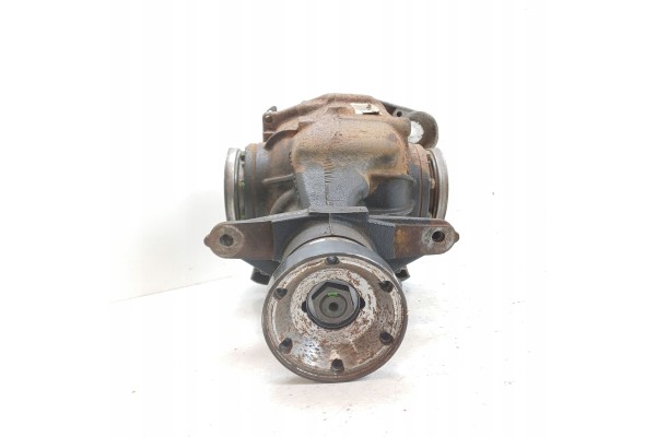 2005 BMW M5 Rear differential 2282602 Catalog number of the part 2282602