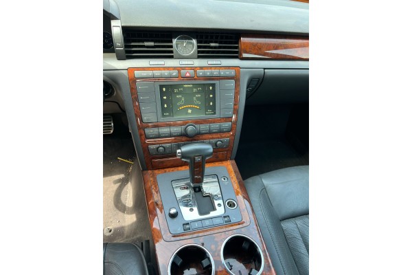 VOLKSWAGEN PHAETON (3D3/3D7) TDI V6 4Motion (5 asientos)