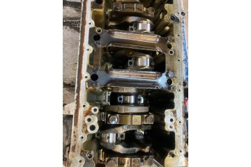 ENGINE DOWN BLOCK SHAFT PISTONS BMW 2 5 D E60 306D3 M57 Engine type gasoline powered
