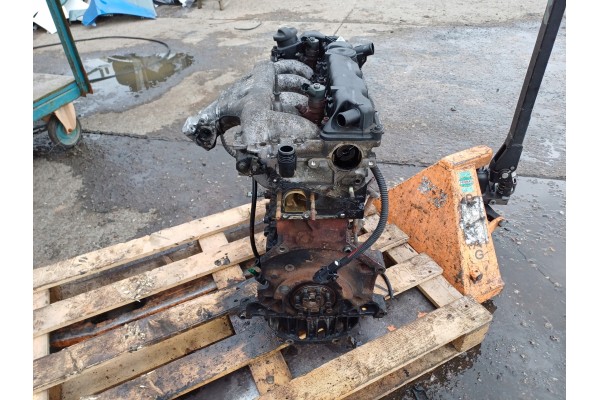 PEUGEOT 807 2 2HDI 02 MOTOR POST 4HW Catalog number of the part PEUGEOT 807 2 2HDI 02 SILNIK SLUPEK 4HW RTEKO LUK3225