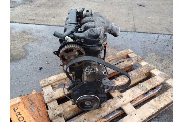 PEUGEOT 807 2 2HDI 02 MOTOR POST 4HW Car type 4x4 SUV passenger cars