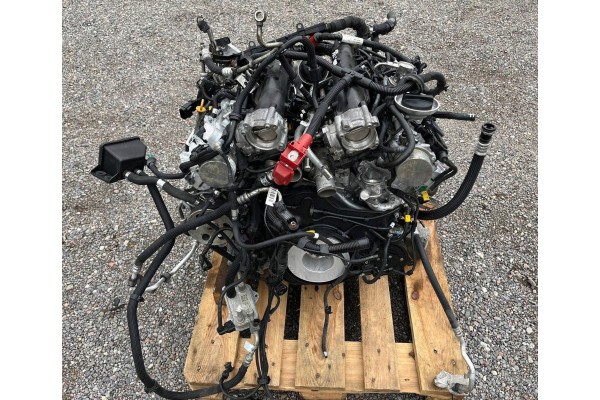 Engine complete Maserati Quattroporte 3 8 GTS 2015 Part manufacturer Maserati OE