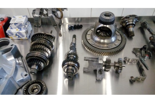 Gearbox Renault 2 0 16V JC5129 Transmission type manual