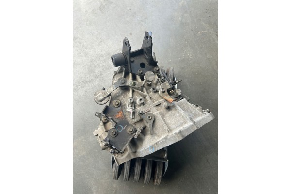 GEARBOX TOYOTA YARIS III 1 3 6 SPEED Catalog number of the part skrzynia biegow yaris iii