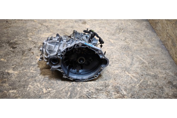 HYUNDAI KONA LIFT MANUAL GEARBOX ZE48NU 1 0 T GDI 130KM HYBRID Catalog number of the part ZE48NU