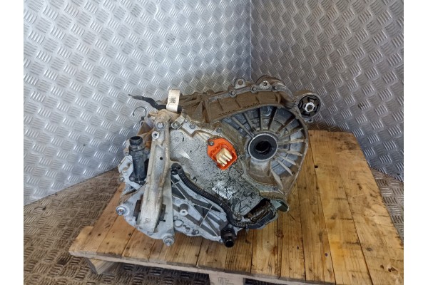 TESLA MODEL 3 ELECTRIC MOTOR FRONT 1120960 10 G Engine type electric