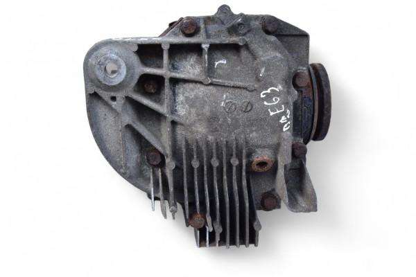 Bridge Dyfer Rear BMW E60 E61 E63 E64 4 4i V8 333HP 7526376 3 46 Quality of parts according to GVO O original with manufacturer 