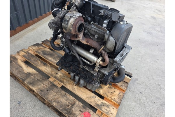 ENGINE COMPLETE AUDI VW SEAT SKODA 2 0 TDI 170 BMR COMPLETE 167102KM Car type 4x4 SUV passenger cars