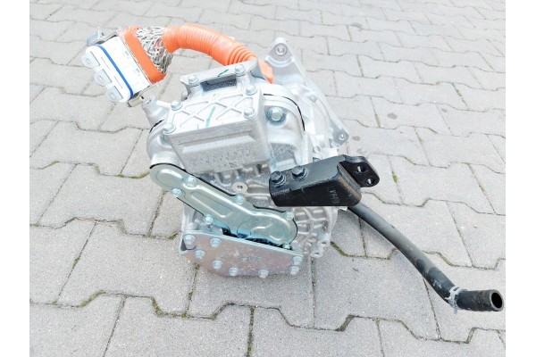 NISSAN QASHQAI III J12 24r X TRAIL T33 Electric motor 1 5 VT C e POWER Car type 4x4 SUV