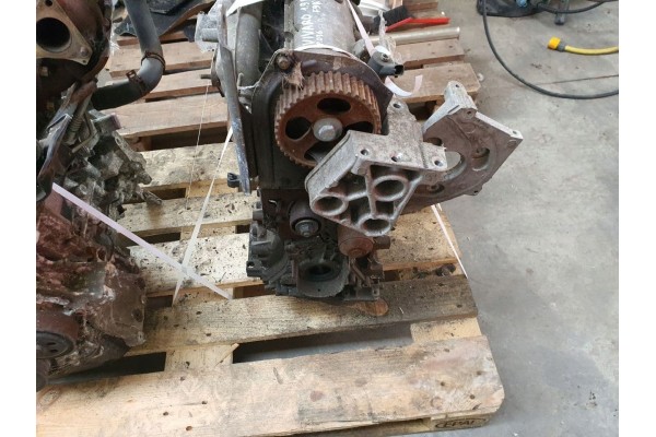 Motor Opel Vivaro I 1.9 CDTI F9K 2001-2014