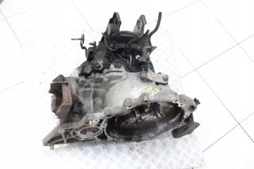 GEARBOX HYUNDAI TUCSON 2 0 CRDI 4x4 L5 Catalog number of the part SKRZYNIA BIEGOW HYUNDAI TUCSON 2 0 CRDI 4x4 L5