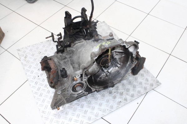GEARBOX HYUNDAI TUCSON 2 0 CRDI 4x4 L5 Car type passenger cars