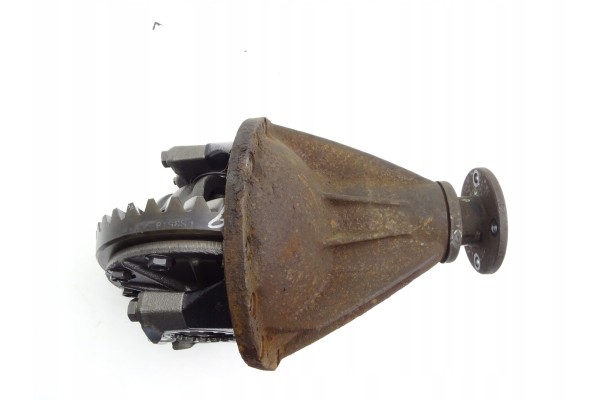FRONT DIFFERENTIAL 35 BRIDGE 8 4 37 4 37 Patrol GR Y61 Product weight 0 kg