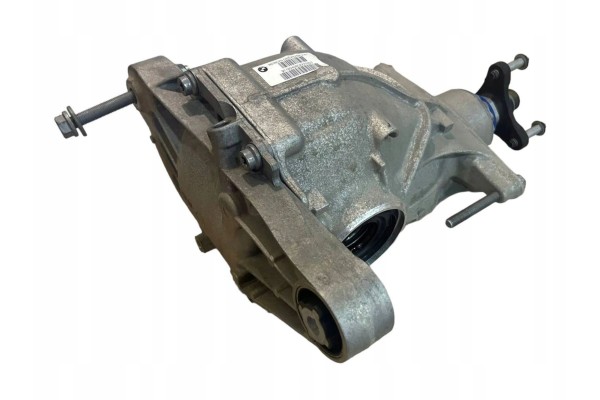 Rear differential BMW 7 G11 G12 8638075 Car type passenger cars