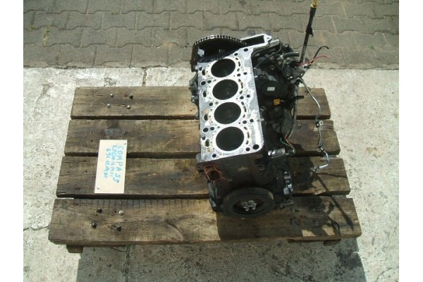 JEEP COMPASS 2 2crd MERCEDES 2 2CDI engine down engine shaft block 6510111401 Car type 4x4 SUV passenger cars