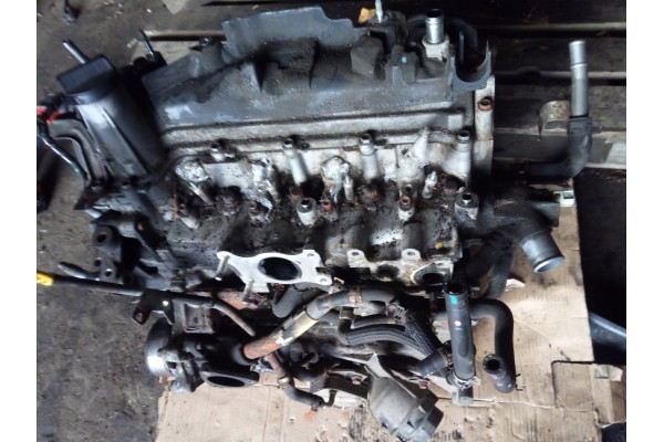 toyota AURIS II 13 18 engine post 1nd 1 4 d 4d 90 km