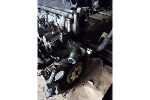 toyota AURIS II 13 18 engine post 1nd 1 4 d 4d 90 km Part manufacturer Toyota OE