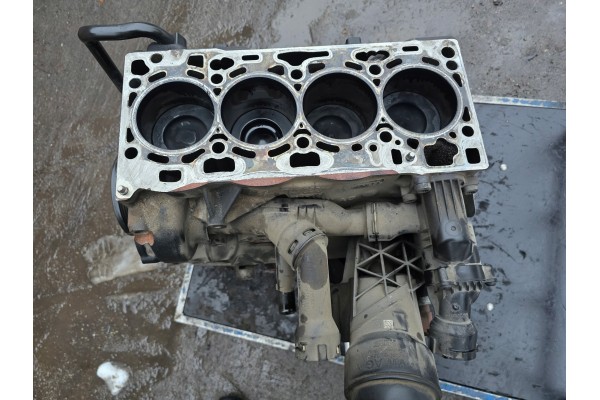 ENGINE POST AUDI 2 0 TDI CNH A6 A7 BLOCK SHAFT Part manufacturer Audi OE