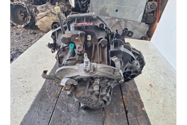RENAULT HIT OPEL VIVARO 1 6 DCI EURO 5 TRANSMISSION PF6040 Product weight with unit packaging 40 kg