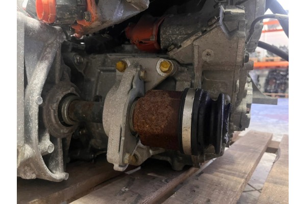 COMPLETE ELECTRIC MOTOR NISSAN LEAF AND 1 3NA0B Catalog number of substitutes NISSAN LEAF OZNACZENIE 3NA0B 292C03NA0C C7X210156 