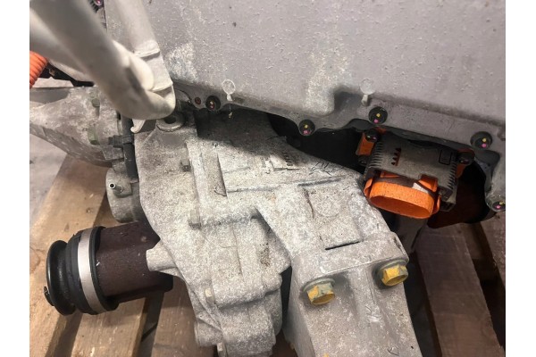 COMPLETE ELECTRIC MOTOR NISSAN LEAF AND 1 3NA0B Catalog number of the original NISSAN LEAF OZNACZENIE 3NA0B 292C03NA0C C7X210156