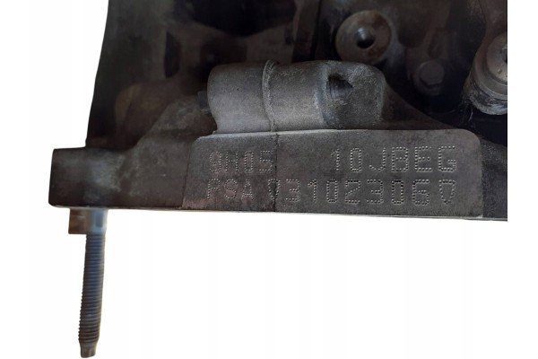 Citroen DS5 2017 ENGINE 10JBEG 9H05 1 6 EHDI MOTOR Engine type diesel