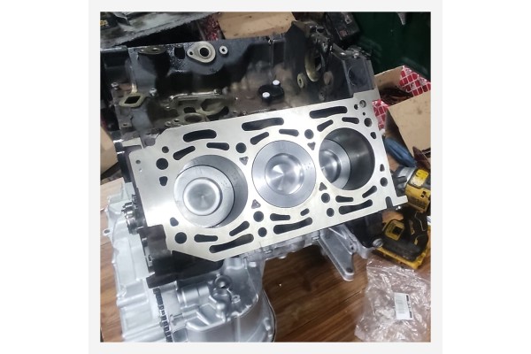 Motor M9R-630 VAUXHALL Vivaro Mk I X83 2.0 CDTi 16V 115 DPF 84kW 2010-