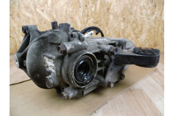 Mitsubishi Outlander III 2 0 2 4 bridge differential rear RE 2 352 Installation side rear