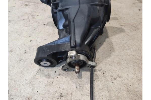 Rear Differential Rear Mercedes Benz GLE W166 C292 A1663506900 Installation side rear