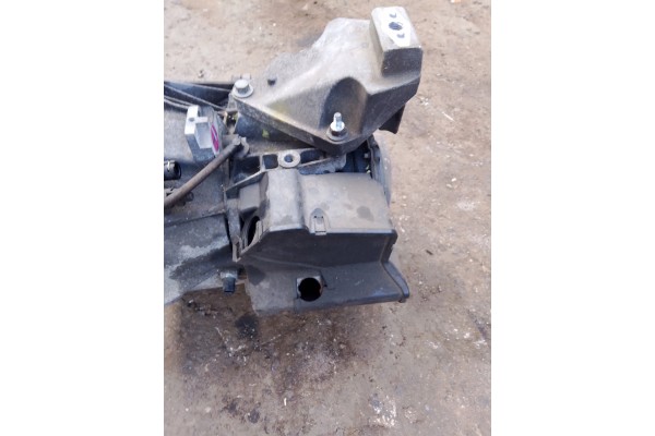 Caja de cambios Ford Mondeo MK4 1.6 16V 7G9R-7002-EB
