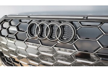 Dummy radiator GRILL Audi A5 F5 8W6 QUATTRO Lift 19 Camera Shadow NEW Quality of parts according to GVO O original with manufact