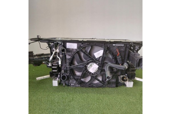 BMW G26 I4 Capó Guardabarros Parachoques Soporte Radiador LED Negro 4