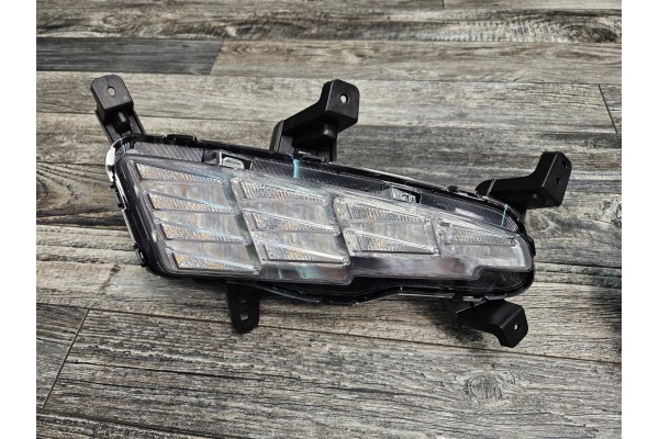 HYUNDAI I30 AND 30 III 3 LIFT HALOGEN LED DRL LEFT RIGHT ORG 6 PINS Part manufacturer Hyundai OE