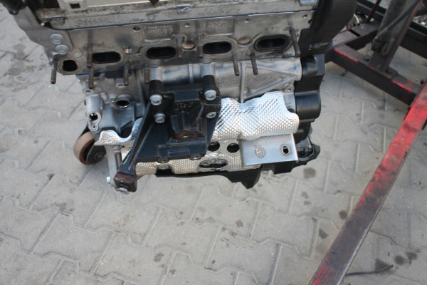 ENGINE COMPLETE AUDI 2 0 TDI DEZ 25TYS KM WITHOUT TURBO Product weight with unit packaging 0 kg