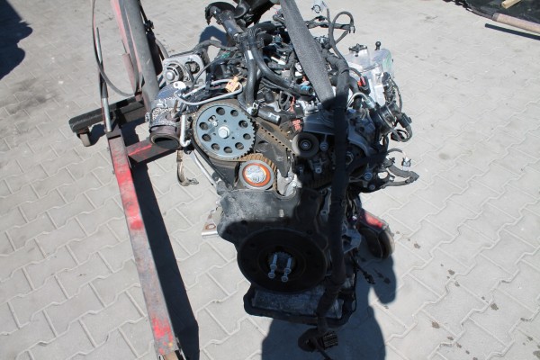 ENGINE COMPLETE AUDI 2 0 TDI DEZ 50TYS KM Part manufacturer no brand