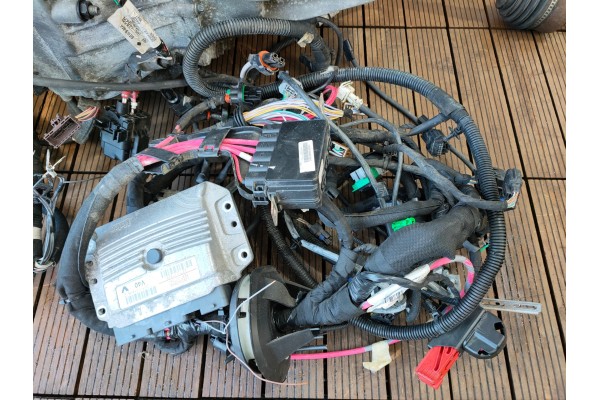 RENAULT 1 2 1 4 TCE SWAP ENGINE ON 1 6 16V K4MR858 H5F400 H4J700 Version European