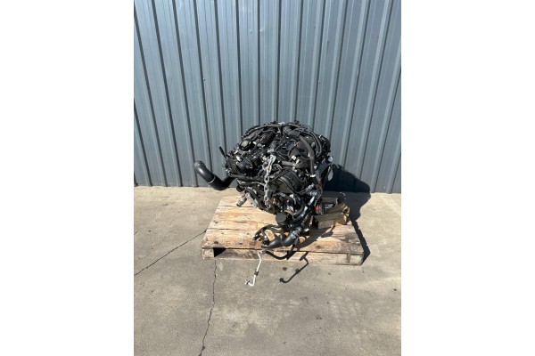 RANGE ROVER ENGINE euro6 3 0 SDV6 306HP 225kW 306DT TDV6 biturbo Warranty Engine type diesel