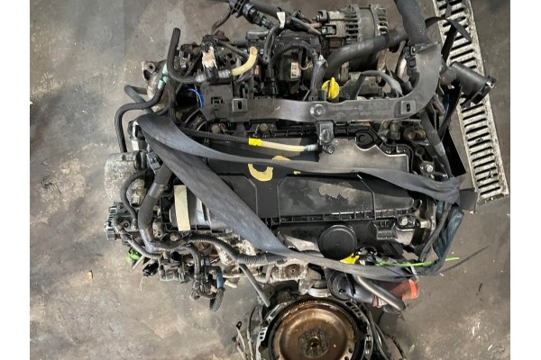 RENAULT MASTER 2 3 DCI DRIVE REAR ENGINE M9TH698 M9T H 698 Part manufacturer Renault OE