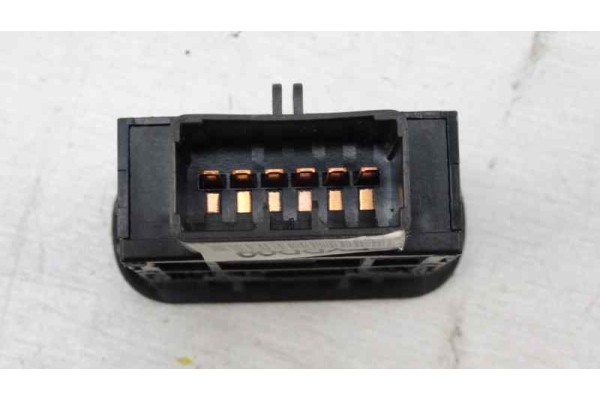 93550-3E000 INTERRUPTOR KIA SORENTO (BL) 2.5 CRDi Concept 2006 93550-3E000 175777 KIA - 2