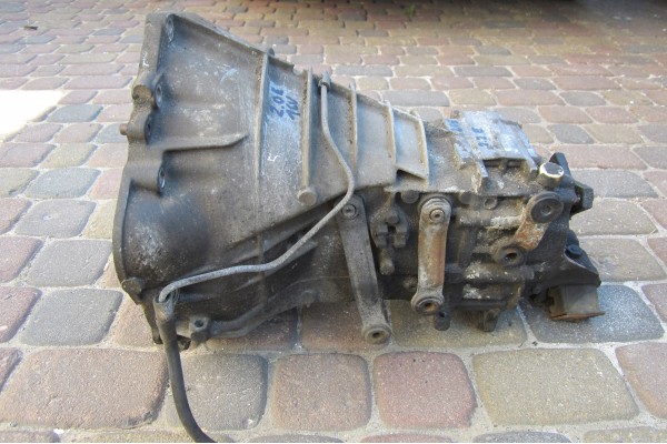 1 MERCEDES W124 2 0E 2 2E 200E GEARBOX 5 GEARS Catalog number of the part 124 260 97 01 446 266