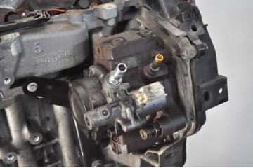 308 508 3008 5008 I C3 II DS3 DS4 1 6E HDI ENGINE 9H05 9HR 9HC 9HD 9HL 255t Car type passenger cars